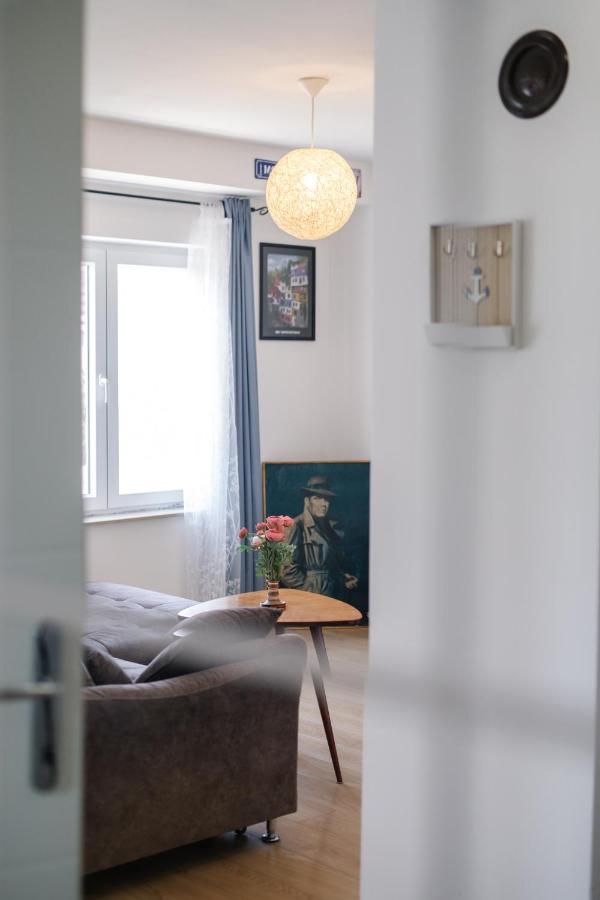 Sunny Apartment For 2 무르테르 외부 사진